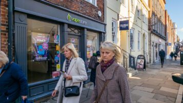 Inversión inmobiliaria en Chichester PO19 1HX - 002