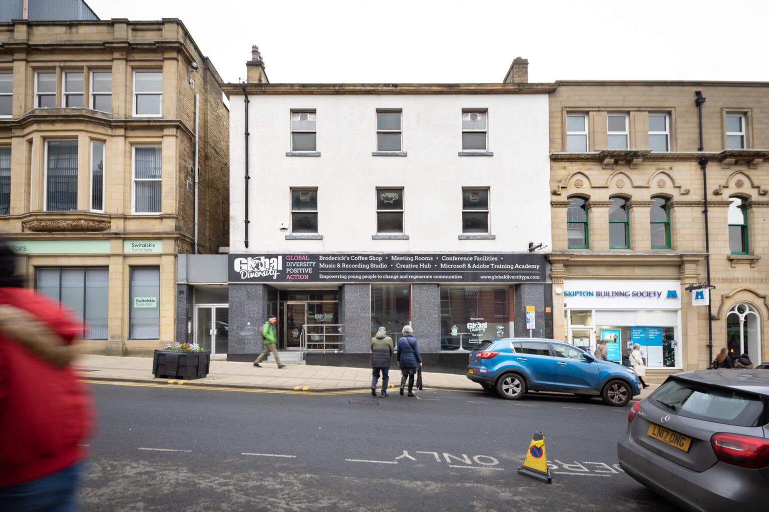 Singer Vi Property Investment - Huddersfield - HD1 2UR - Singer Vielle Sales