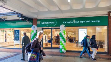 Letchworth Specsavers property investment SG6 3DN - 001