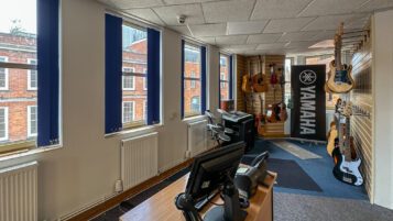 Newbury Winchcombe House property investment RG14 5BN - 016