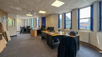 Newbury Winchcombe House property investment RG14 5BN - 017