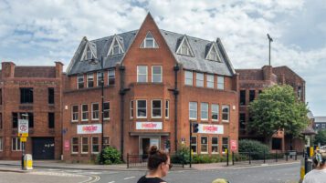 Newbury property investment RG14 5BN - 001