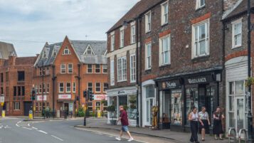 Newbury property investment RG14 5BN - 002