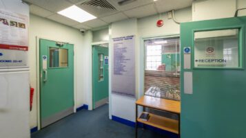 Nottingham property office investment NG1 3LY - 005
