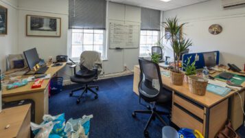 Nottingham property office investment NG1 3LY - 007
