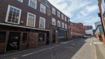 Nottingham property office investment NG1 3LY - 022