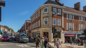 Reigate property investment RH2 7AA - 001
