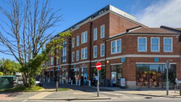Surbiton property investment KT1 3BJ - 001