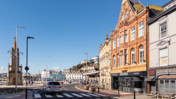 The Strand Torquay property investment BA13 4QT - 026